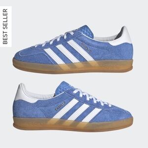 Blue Fusion / Cloud White Adidas Gazelles